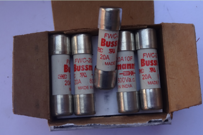 保險(xiǎn)絲的電路保護(hù)作用 FWC-20A10F 保險(xiǎn)絲的電路保護(hù)作用 FWC-20A10F